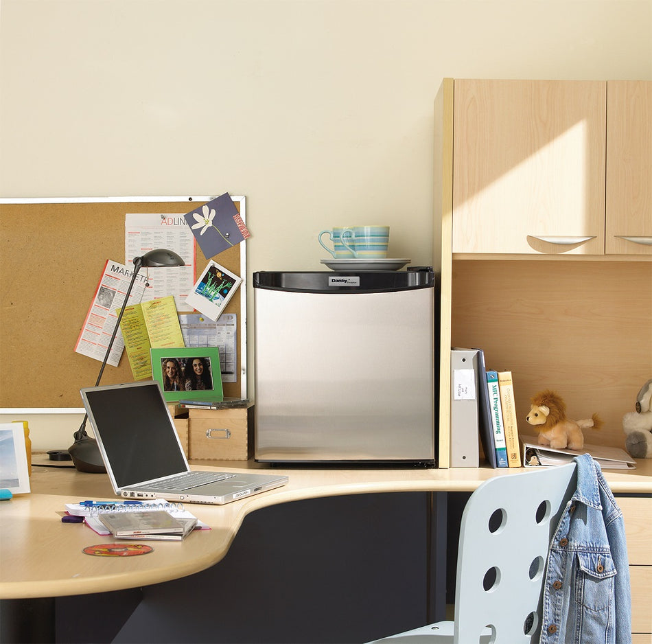 1.6 cu.ft. Danby DCR016A3BSLDD